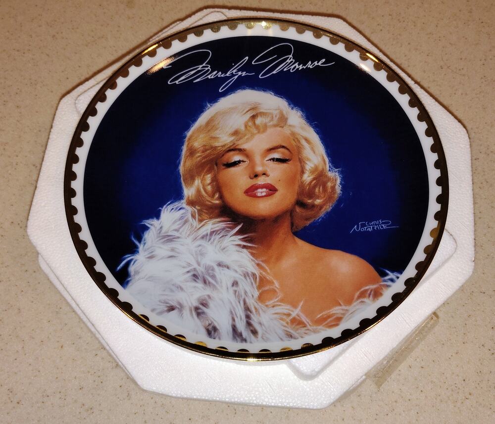 Marilyn Monroe Collector Plates Lot of 2 with COAs Bradford Exchange Delphi Mint